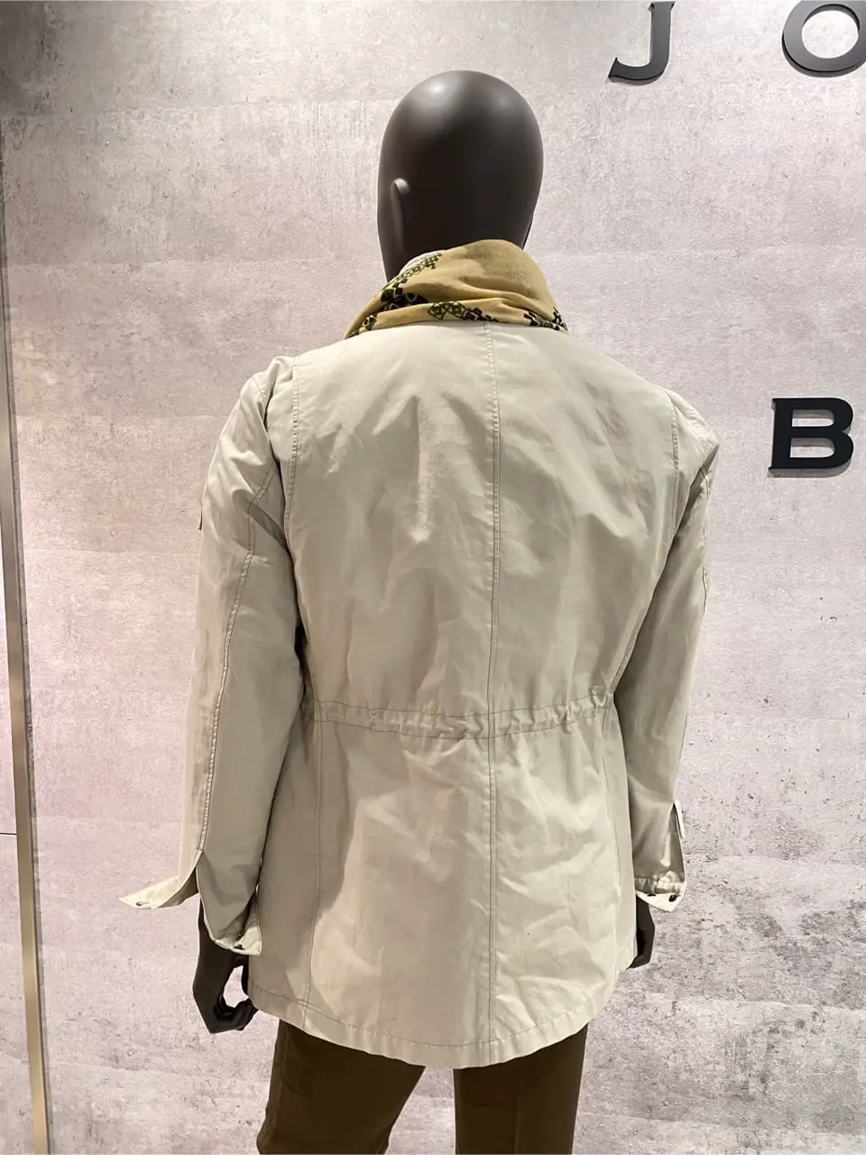 JOSEPH ABBOUD 東　 コーディネート画像