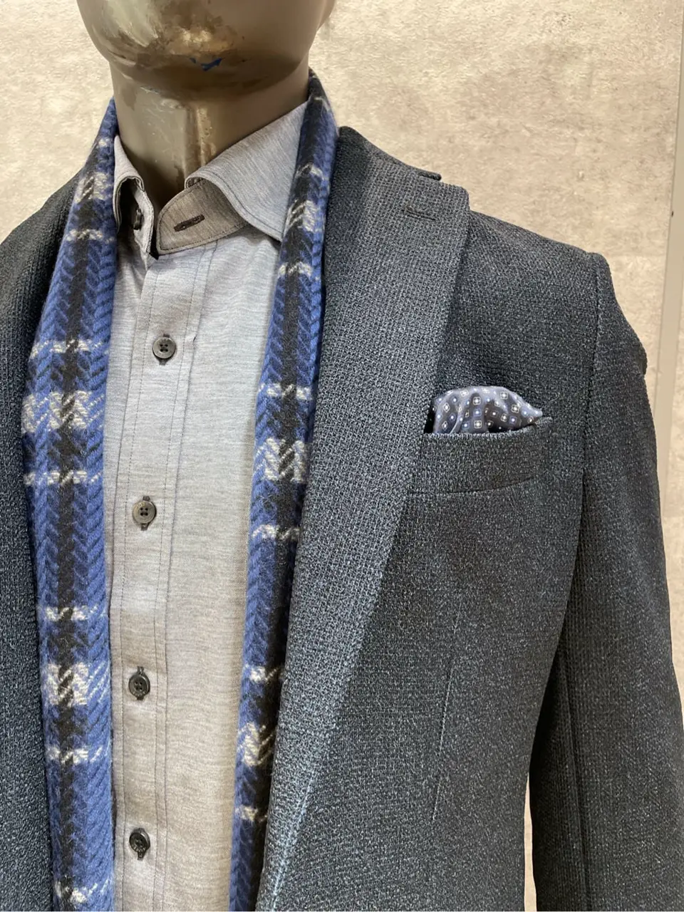 JOSEPH ABBOUD 二澤 コーディネート画像