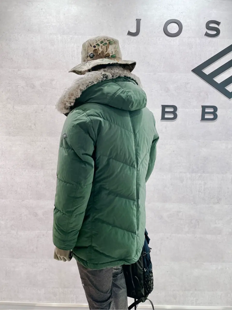 JOSEPH ABBOUD 二澤 コーディネート画像