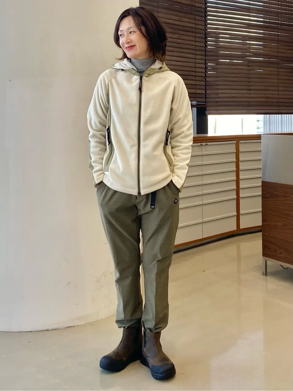  たかい　かおり コーディネート画像