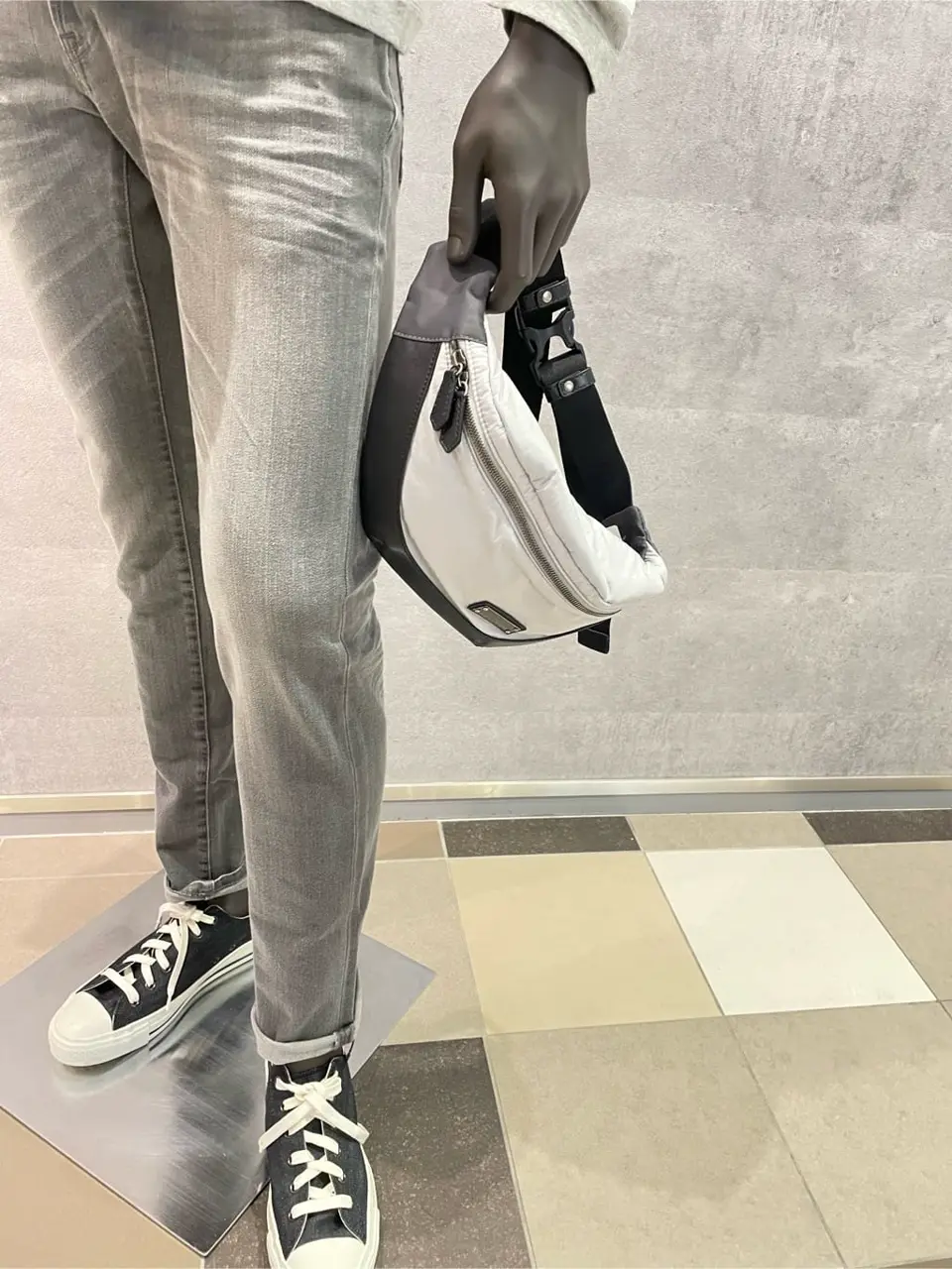 JOSEPH ABBOUD 東　 コーディネート画像