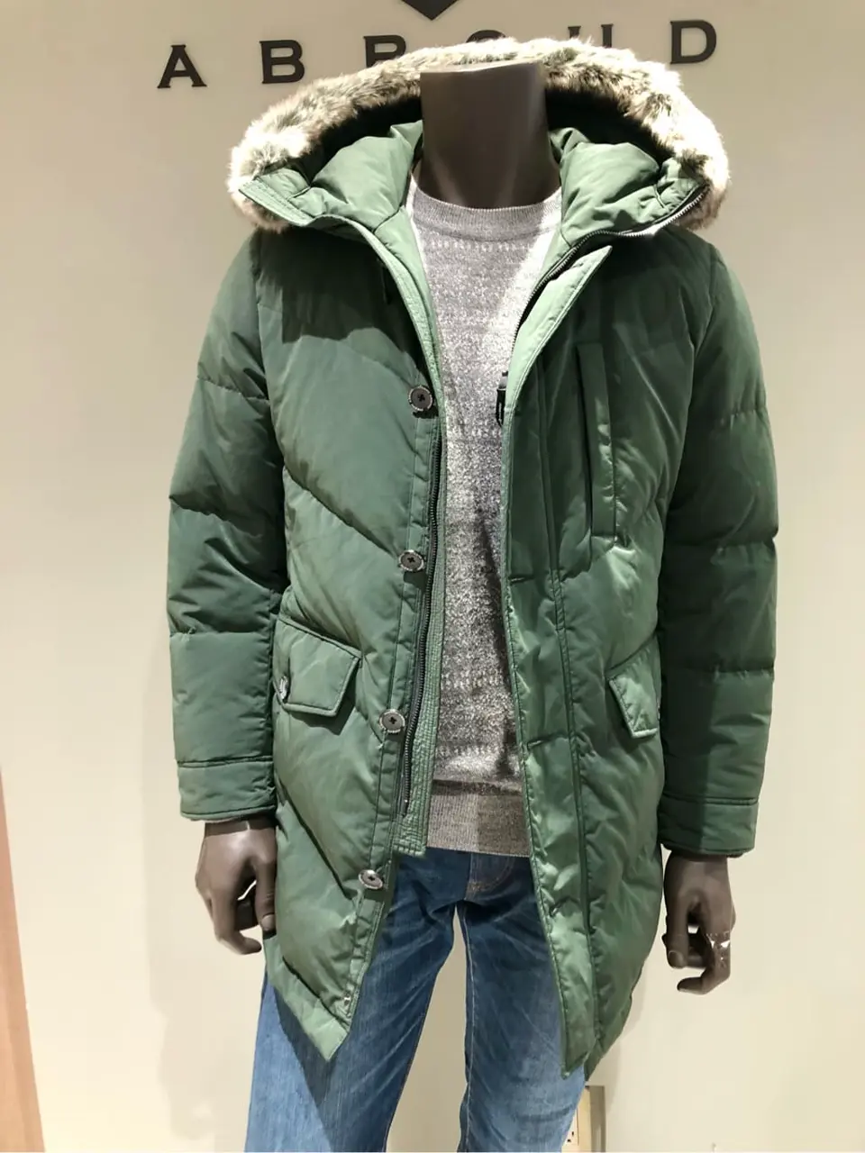 JOSEPH ABBOUD 川田 コーディネート画像