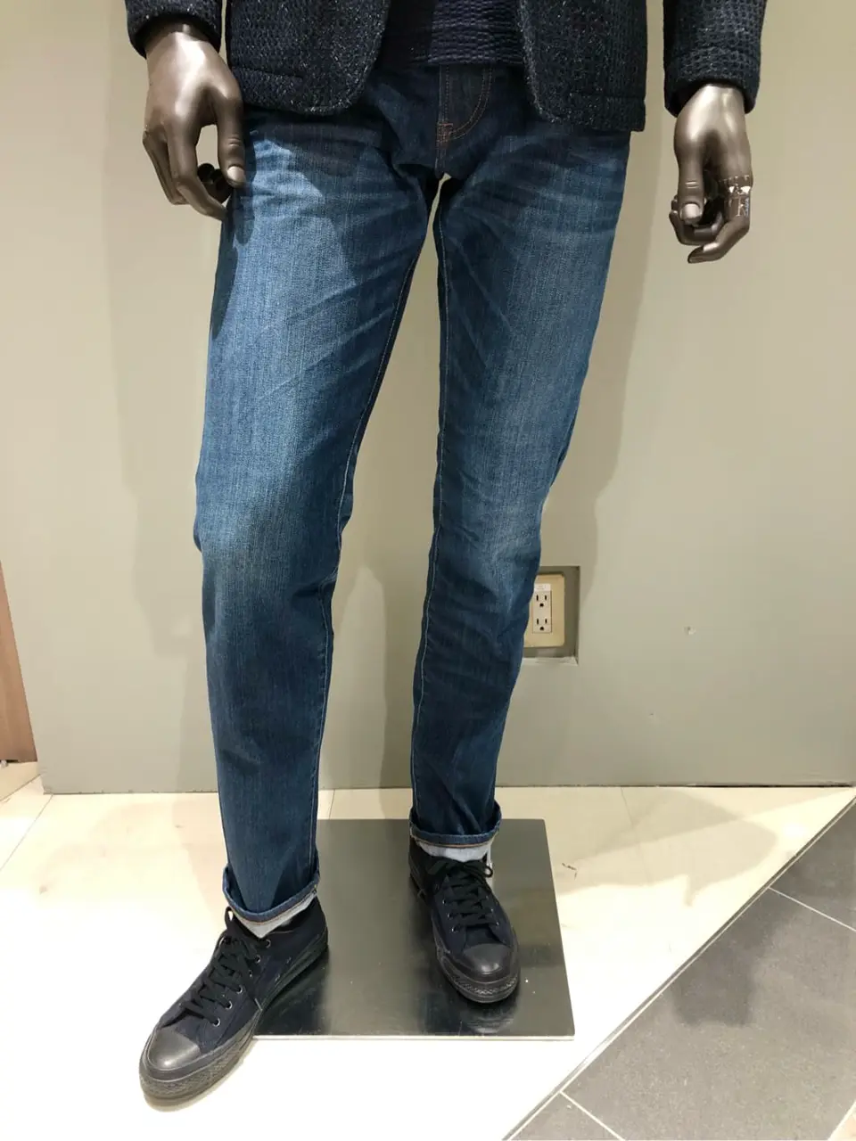 JOSEPH ABBOUD 川田 コーディネート画像