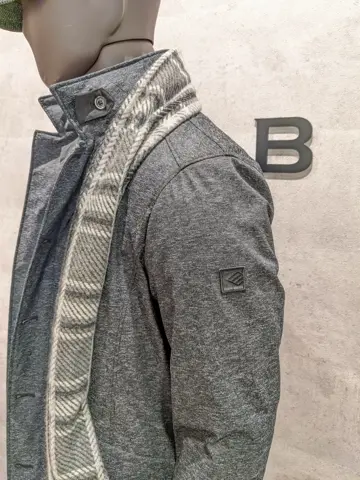 JOSEPH ABBOUD 大久 コーディネート画像