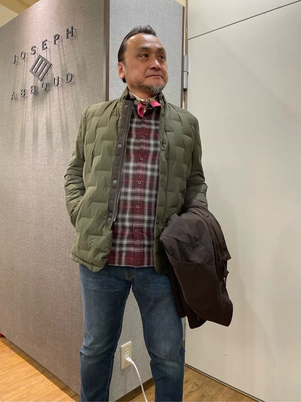 JOSEPH ABBOUD 辰見 コーディネート画像