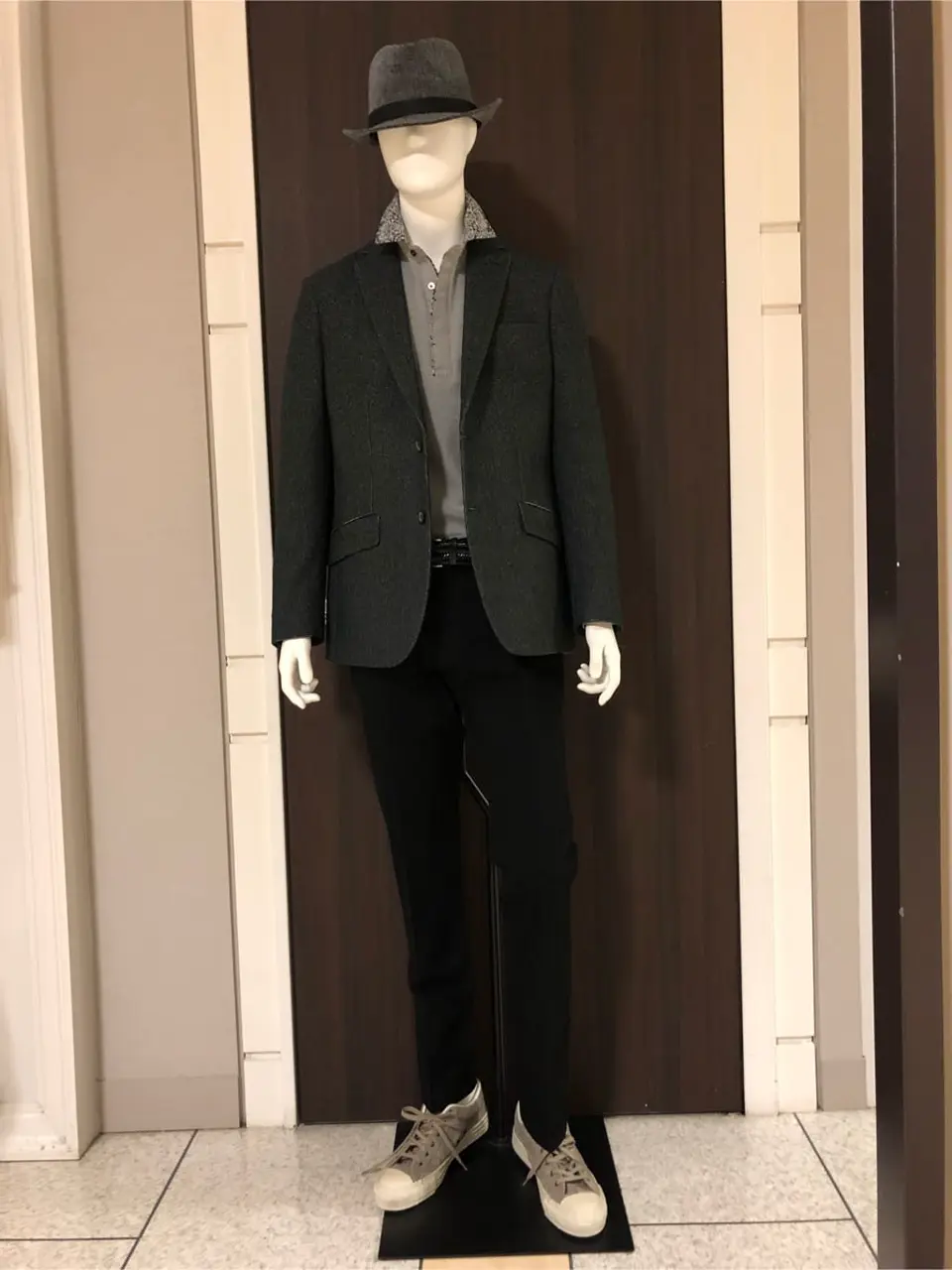 JOSEPH ABBOUD 山口 コーディネート画像