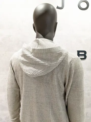 JOSEPH ABBOUD 大久 コーディネート画像