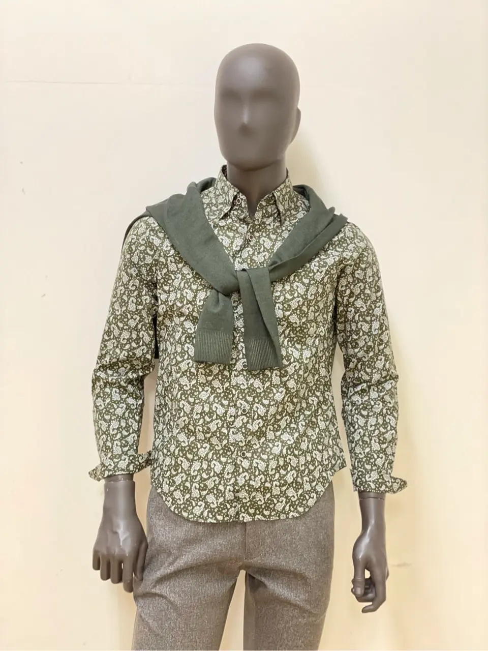 JOSEPH ABBOUD 金本 コーディネート画像