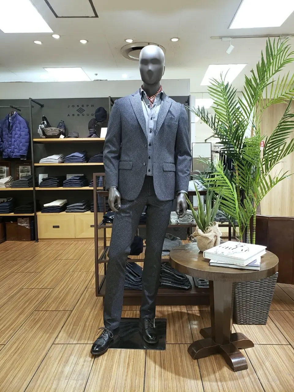  中西 コーディネート画像