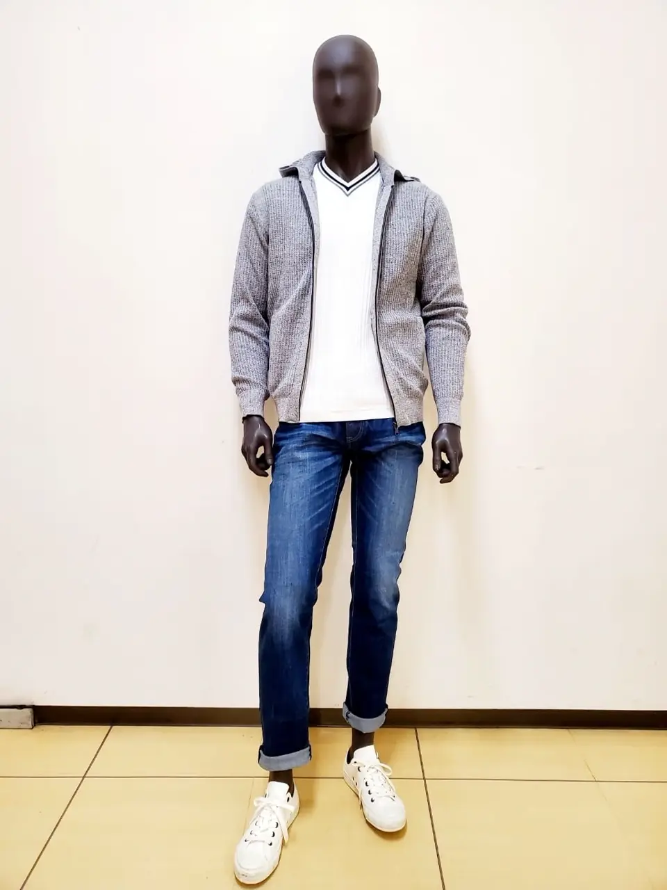 JOSEPH ABBOUD 亀井 コーディネート画像