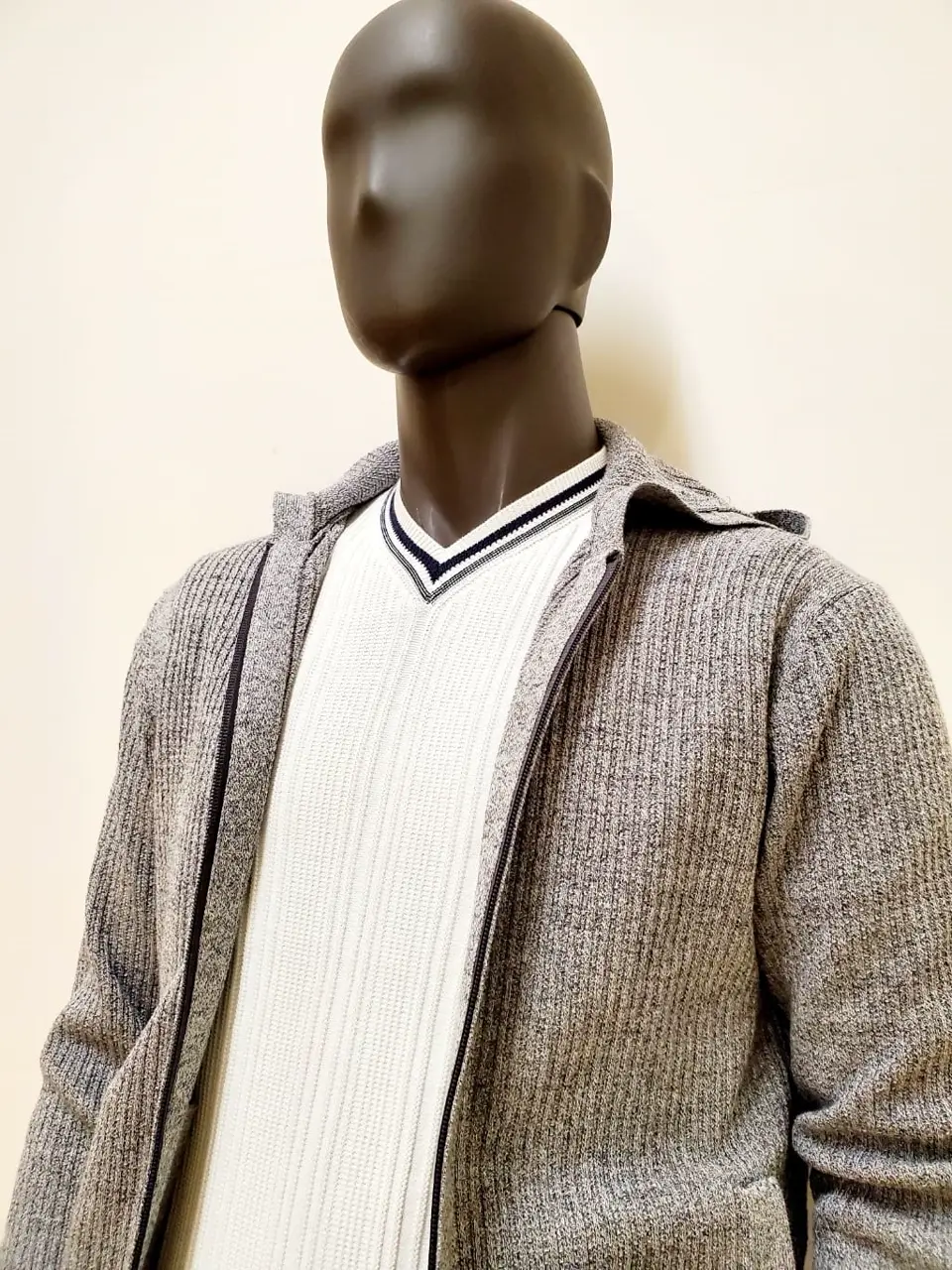 JOSEPH ABBOUD 亀井 コーディネート画像