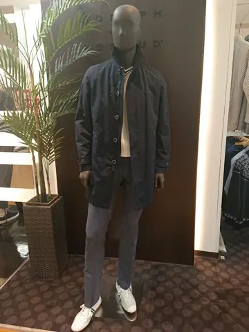 JOSEPH ABBOUD スタッフ コーディネート画像