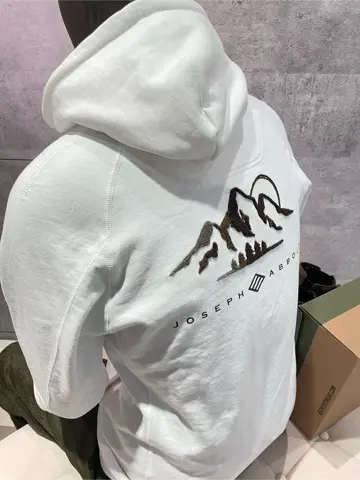 JOSEPH ABBOUD 東　 コーディネート画像