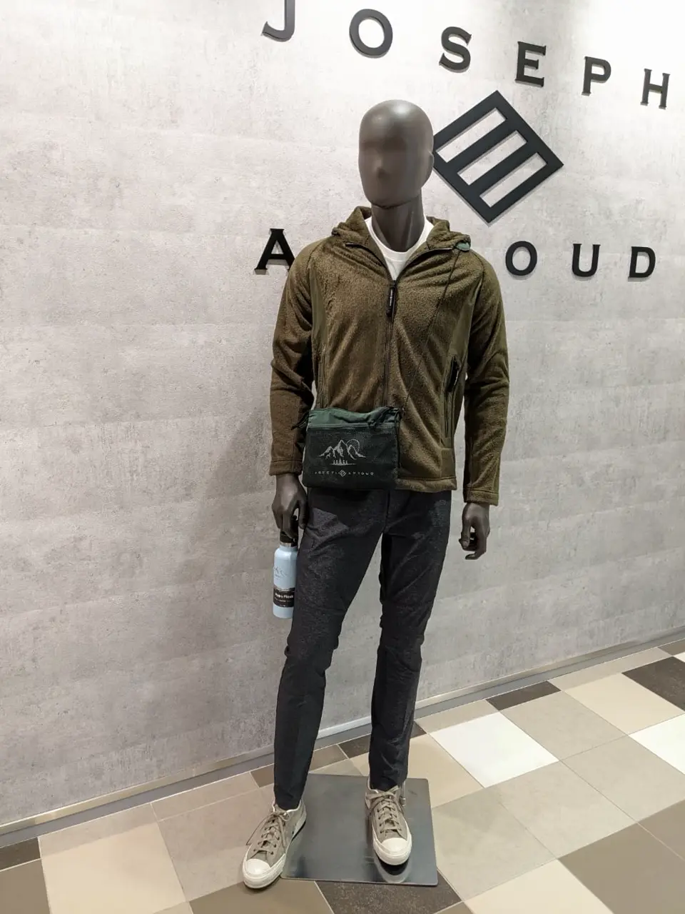  大久 コーディネート画像