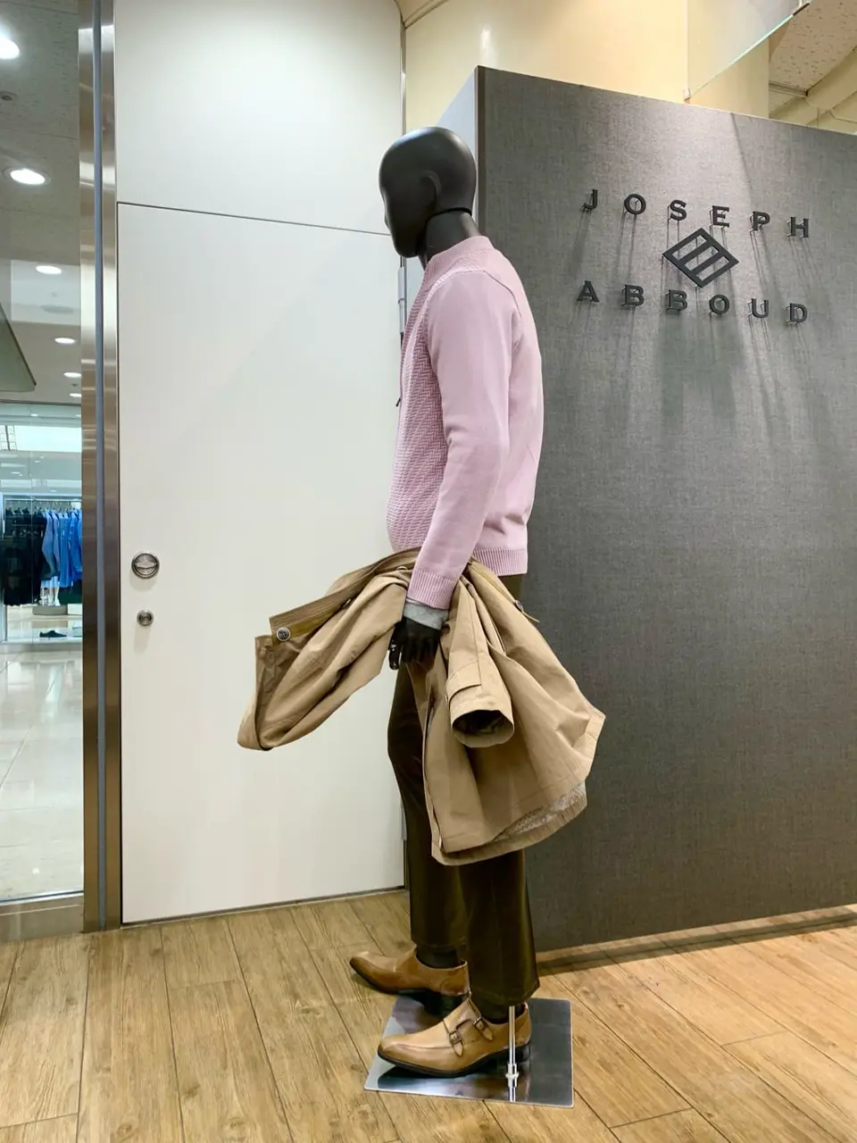 JOSEPH ABBOUD 草野 コーディネート画像