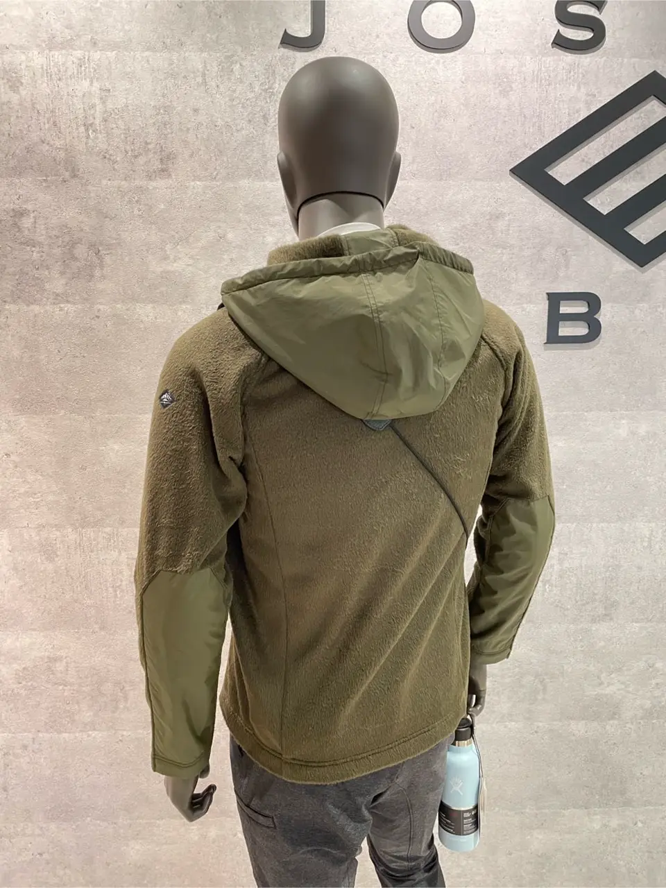 JOSEPH ABBOUD 東　 コーディネート画像