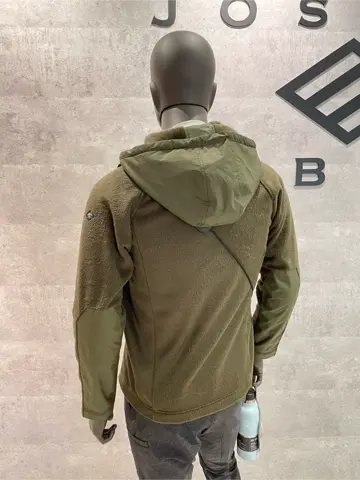 JOSEPH ABBOUD 東　 コーディネート画像