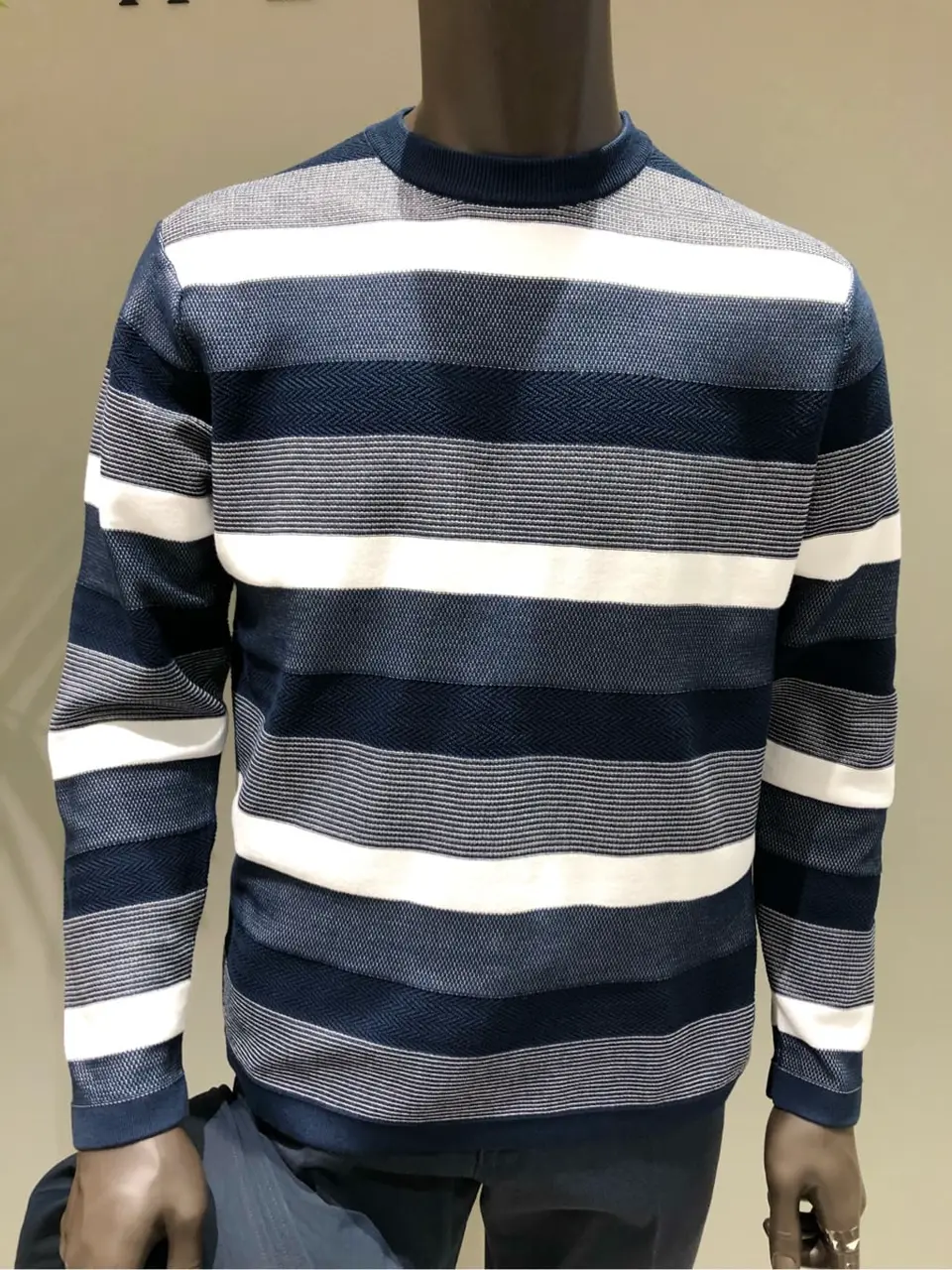 JOSEPH ABBOUD 川田 コーディネート画像