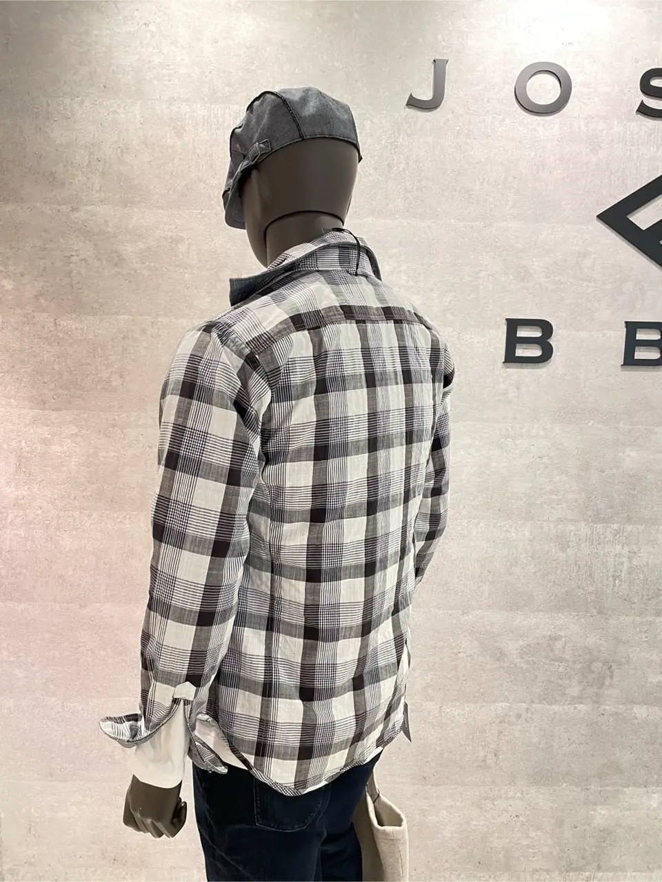 JOSEPH ABBOUD 東　 コーディネート画像