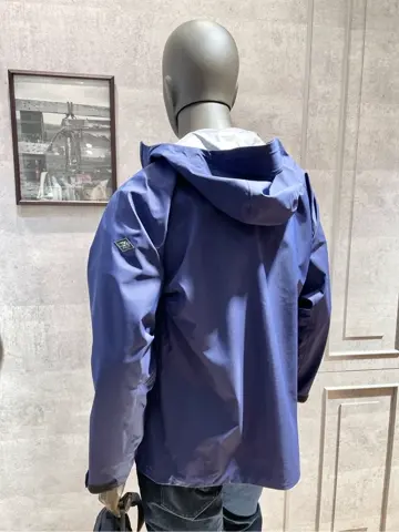 JOSEPH ABBOUD 二澤 コーディネート画像