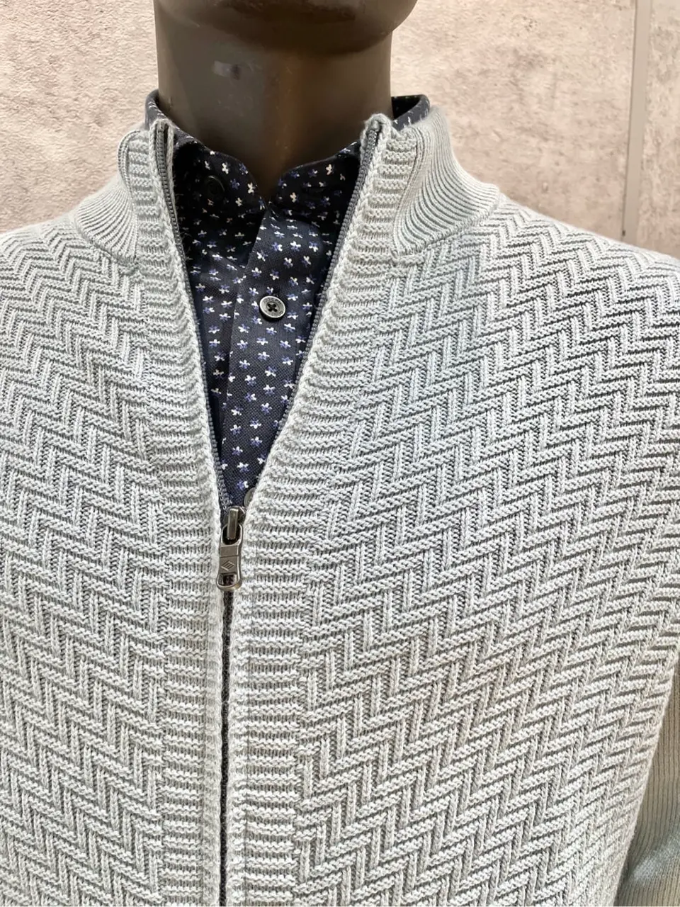 JOSEPH ABBOUD 二澤 コーディネート画像