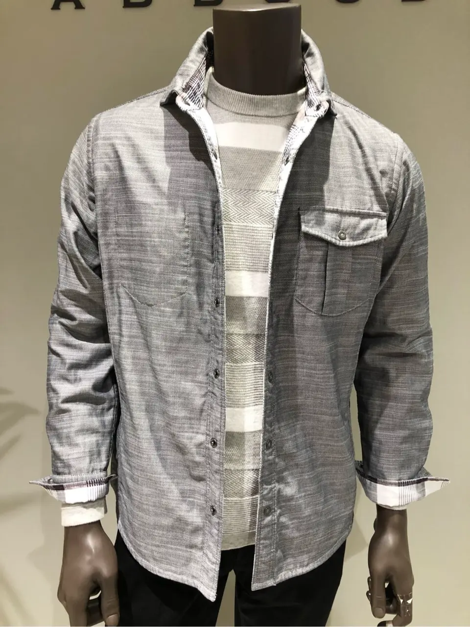 JOSEPH ABBOUD 川田 コーディネート画像