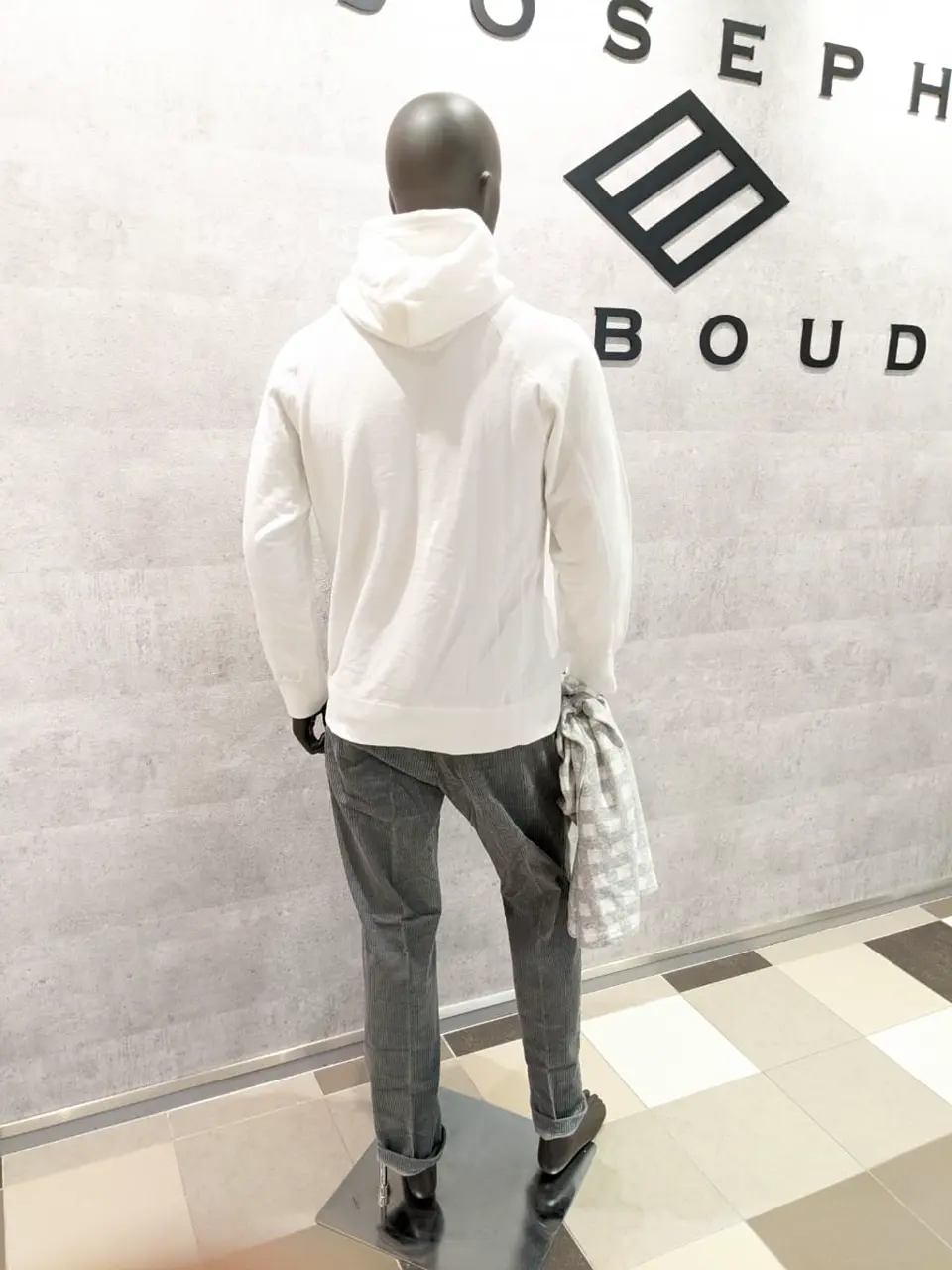 JOSEPH ABBOUD 大久 コーディネート画像