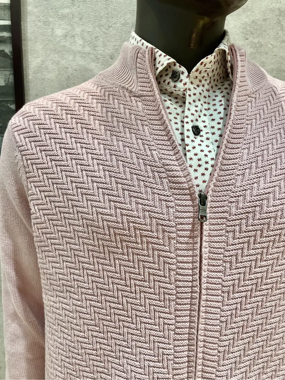 JOSEPH ABBOUD 二澤 コーディネート画像