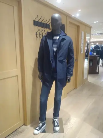 JOSEPH ABBOUD 重留 コーディネート画像