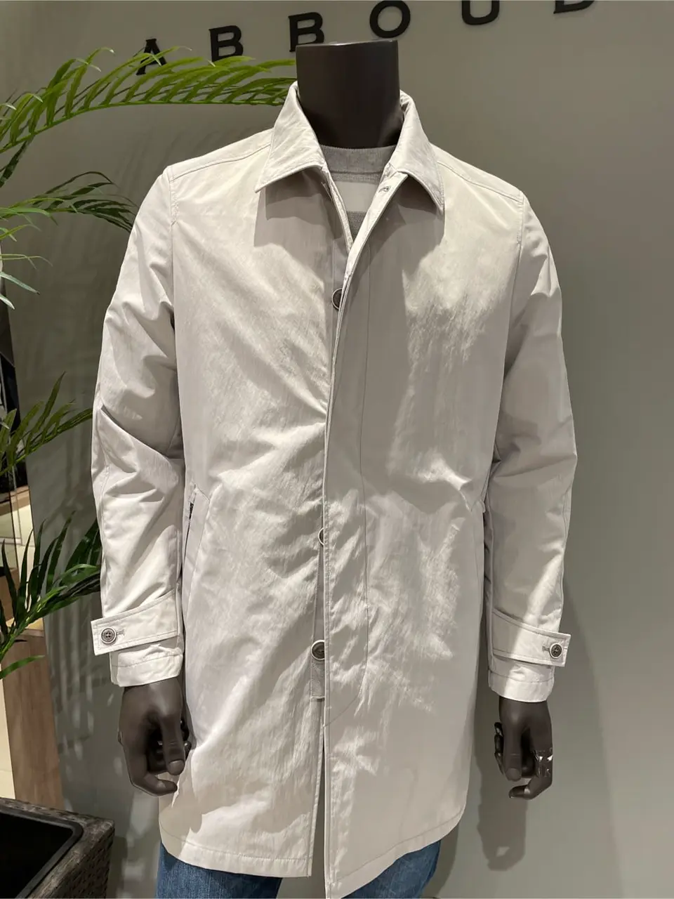 JOSEPH ABBOUD 伊津野 コーディネート画像