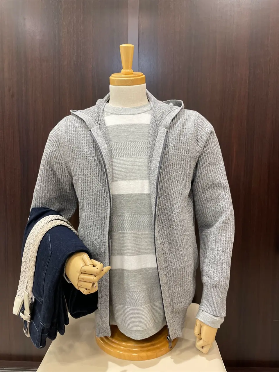 JOSEPH ABBOUD 松山 コーディネート画像