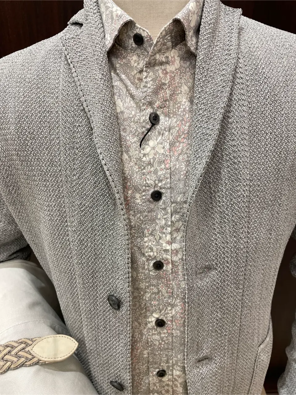 JOSEPH ABBOUD 松山 コーディネート画像