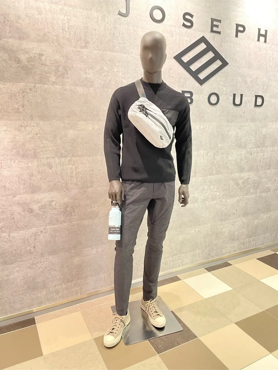  東　 コーディネート画像