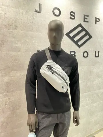 JOSEPH ABBOUD 東　 コーディネート画像