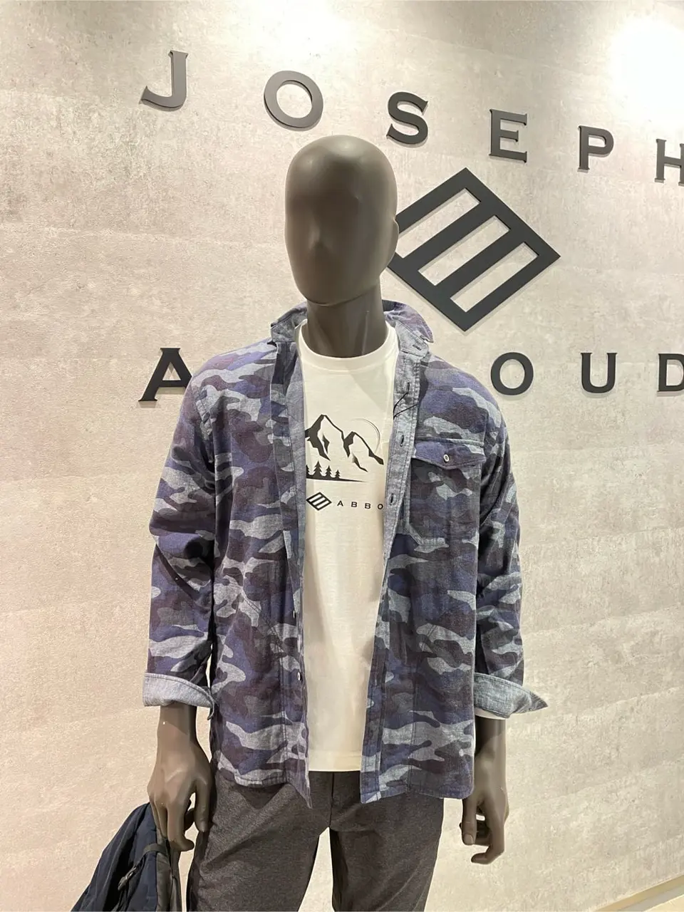 JOSEPH ABBOUD 東　 コーディネート画像