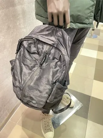 JOSEPH ABBOUD 東　 コーディネート画像