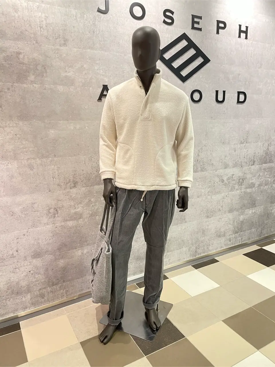  東　 コーディネート画像