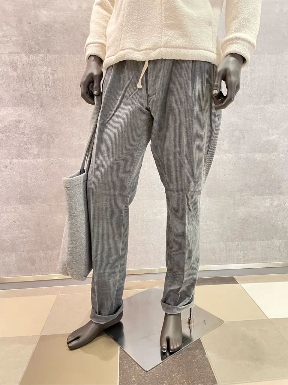 JOSEPH ABBOUD 東　 コーディネート画像