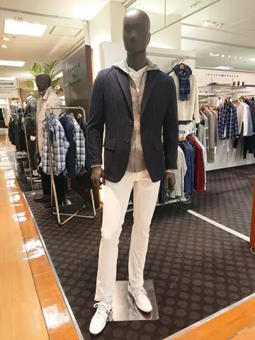 JOSEPH ABBOUD スタッフ コーディネート画像