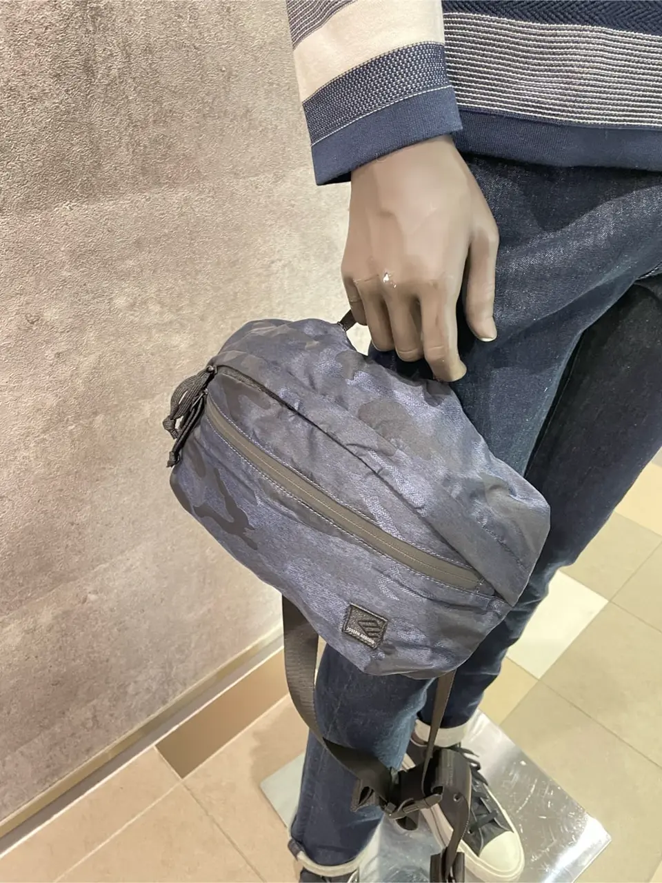 JOSEPH ABBOUD 東　 コーディネート画像