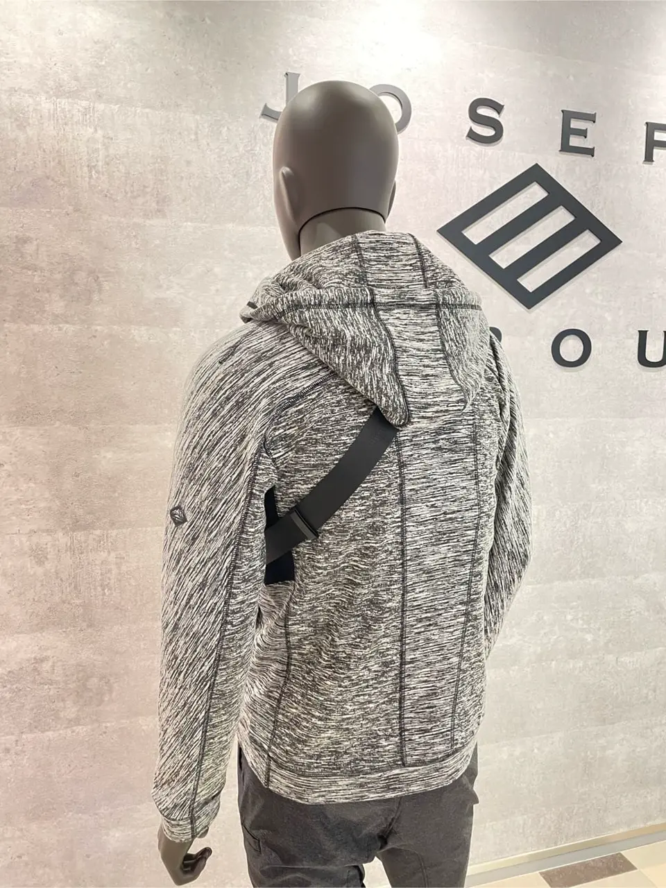 JOSEPH ABBOUD 東　 コーディネート画像