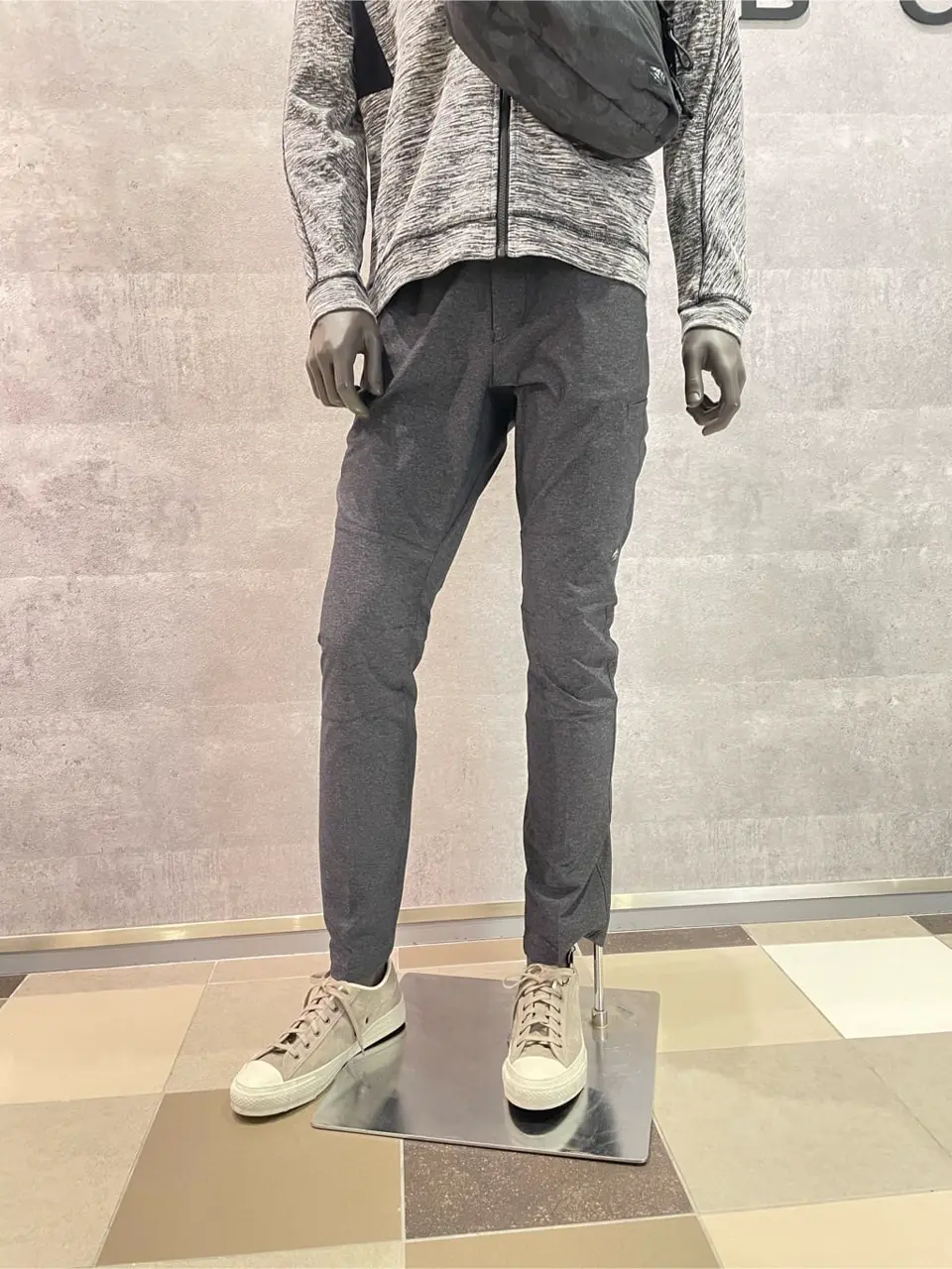 JOSEPH ABBOUD 東　 コーディネート画像