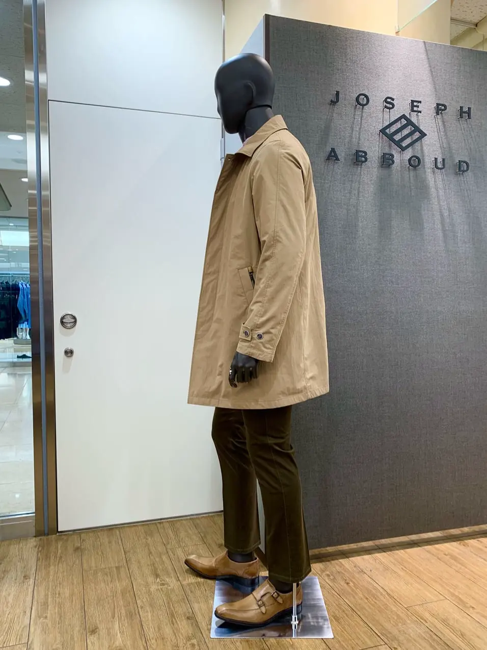 JOSEPH ABBOUD 草野 コーディネート画像