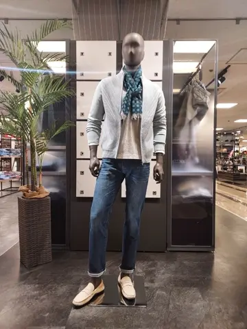 JOSEPH ABBOUD 宮下 コーディネート画像