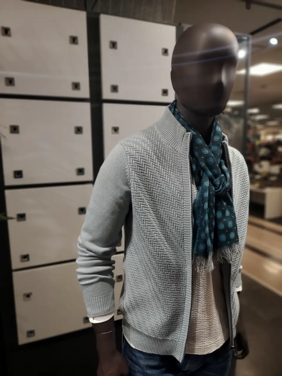 JOSEPH ABBOUD 宮下 コーディネート画像