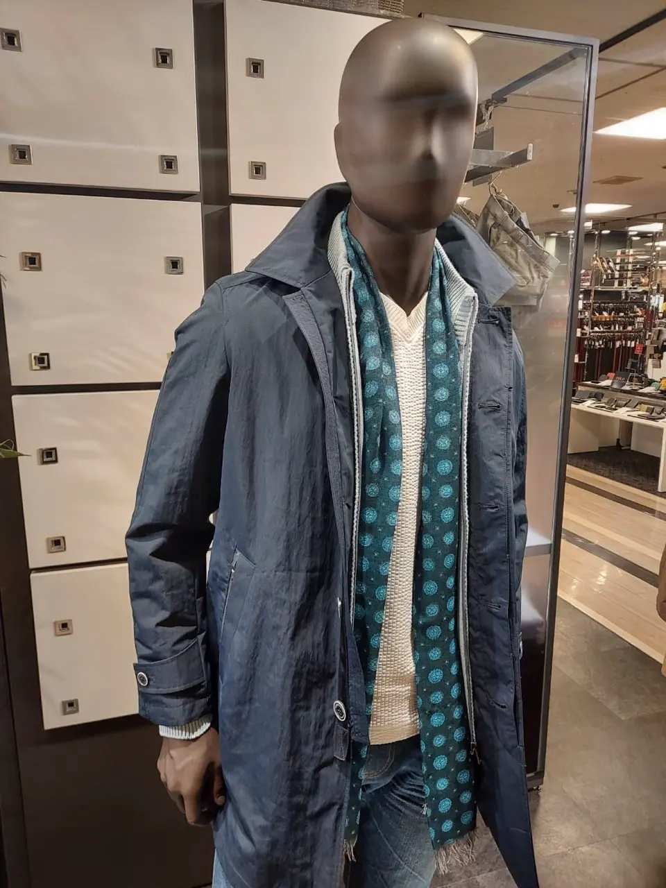 JOSEPH ABBOUD 宮下 コーディネート画像