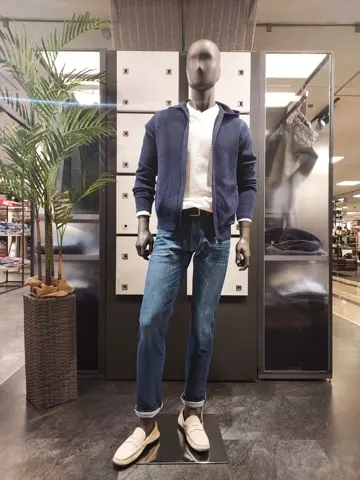 JOSEPH ABBOUD 宮下 コーディネート画像