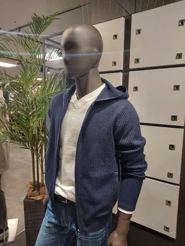 JOSEPH ABBOUD 宮下 コーディネート画像