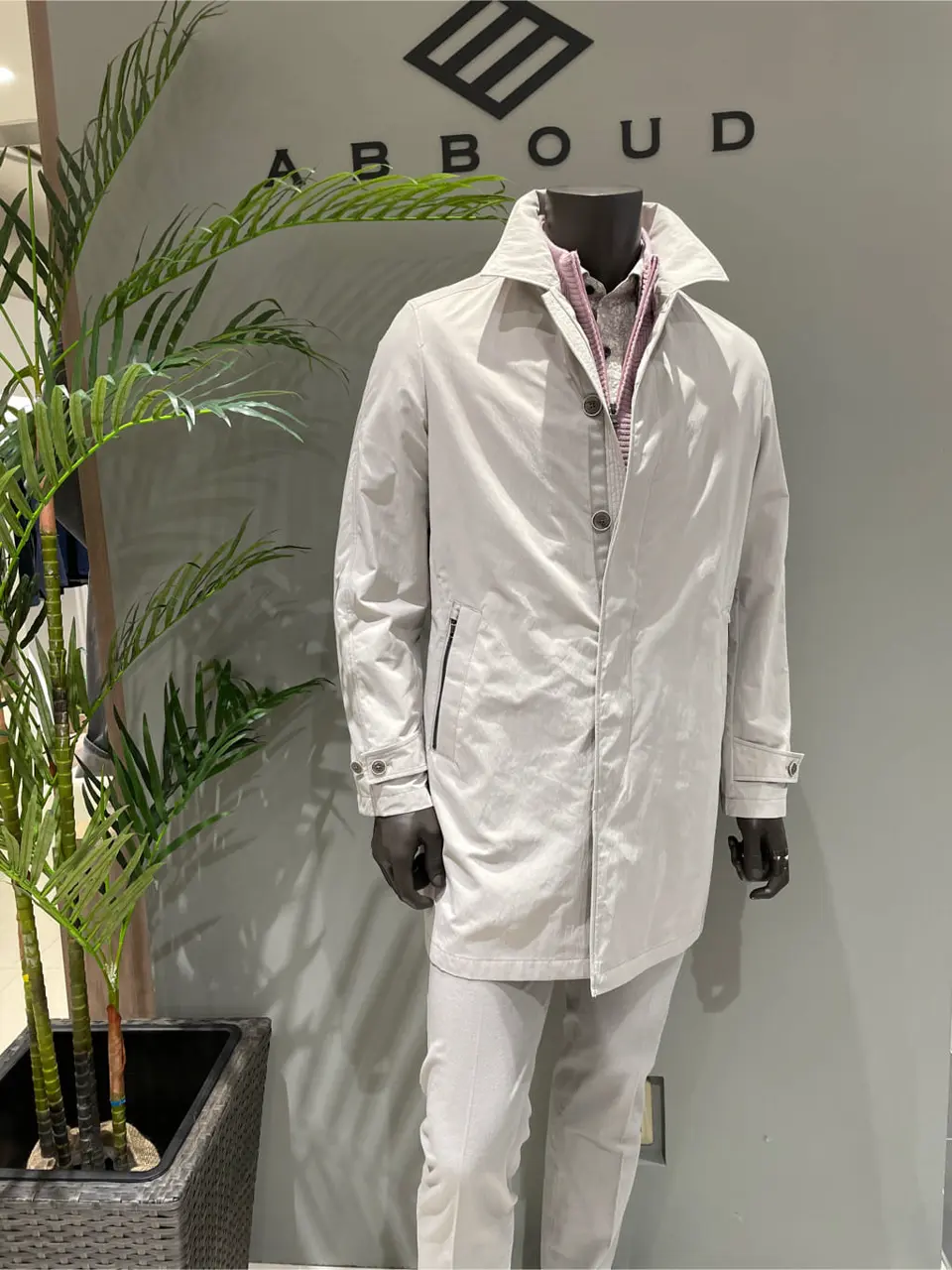 JOSEPH ABBOUD 伊津野 コーディネート画像