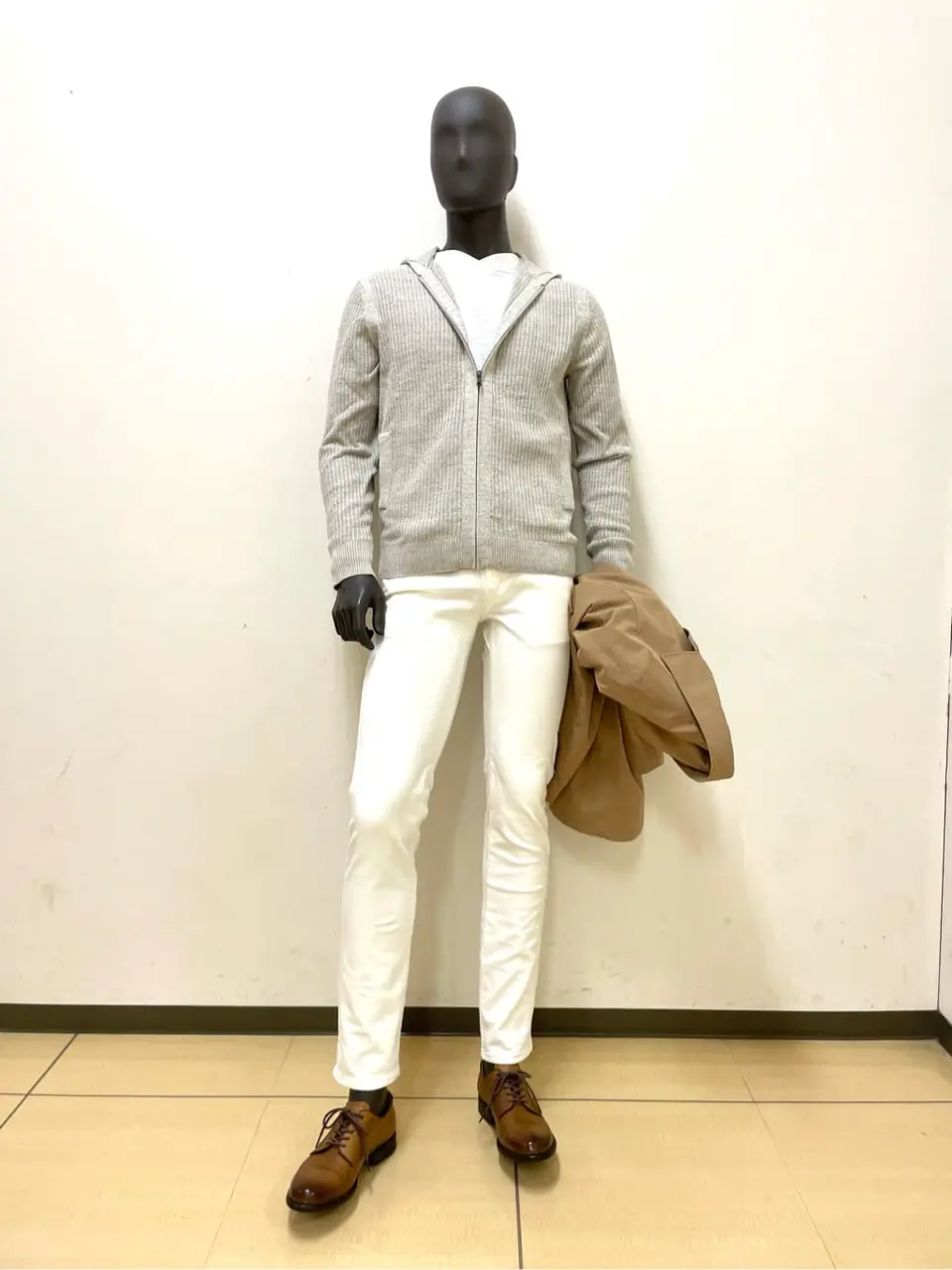 JOSEPH ABBOUD 金本 コーディネート画像